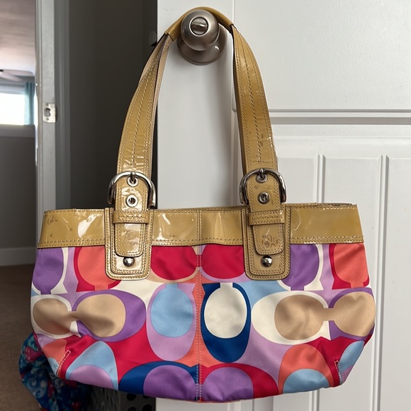 Used Coach F13798Multi Soho Pleated Shoulder Purse Retail Price $298 - Picture 2 of 11